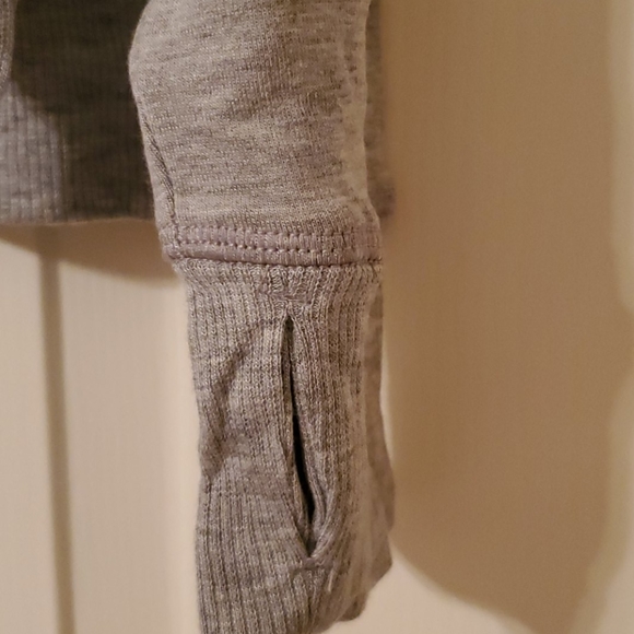 Knit active top - Picture 2 of 5